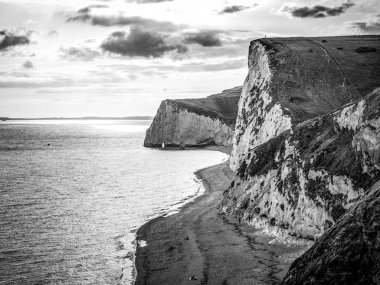 Beyaz Cliffs of England gün batımında