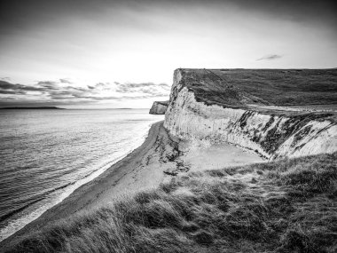Beyaz Cliffs of England gün batımında