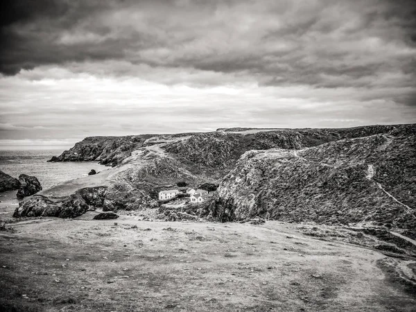 Корнуолл Англії - вид дивно landcape в берегової лінії — стокове фото