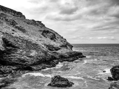 Cornwall İngiltere - kıyı şeridi, inanılmaz landcape üzerinde görünüm - gezi fotoğrafçılığı
