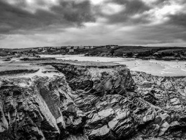 Bedruthan adımları kayalık plaj Cornwall - Cornish sahilinde bir inanılmaz landmark - gezi fotoğrafçılığı