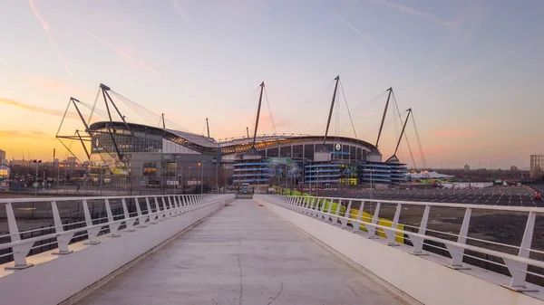 Διάβαση Πεζών Στο Etihad Stadium Της Μάντσεστερ Σίτι Μάντσεστερ Ηνωμένο — Φωτογραφία Αρχείου