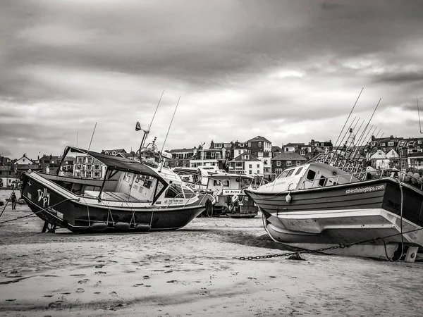 Barcos Deitados Banco Areia Maré Baixa Ives Cornualha Cornwall Reino — Fotografia de Stock