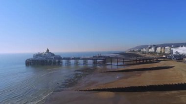Sussex Eastbourne plaj üzerinde uçuş 