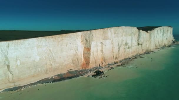 Famous White Cliffs England Air View — стоковое видео