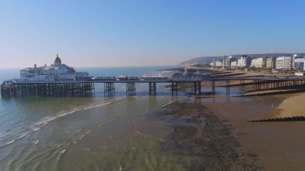 Voo Sobre Praia Eastbourne Sussex — Vídeo de Stock