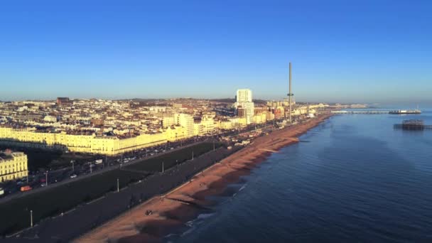 Vuelo Sobre Playa Brighton Muelle Brighton Inglaterra Vista Aérea — Vídeos de Stock