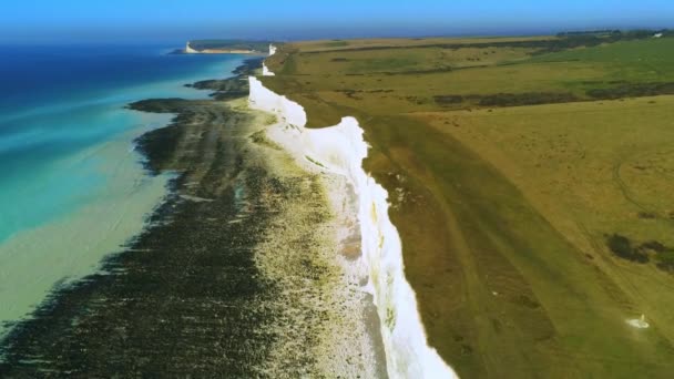Przelot Nad Wspaniałymi Białymi Klifami Południowym Wybrzeżu Angielskim Widok Lotu — Wideo stockowe