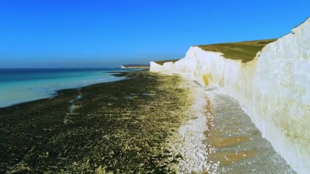 Witte Kliffen Van Seven Sisters Van Bovenaf Bovenaanzicht — Stockvideo