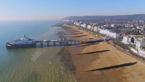 Voo Sobre Praia Eastbourne Sussex — Vídeo de Stock