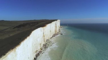Ingiltere 'de Beachy Head ve yedi Sisters beyaz kayalıkların üzerinde uçuş-havadan görünüm