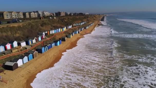 Vuelo Sobre Costa Sur Inglesa Con Sus Coloridas Cabañas Vista — Vídeos de Stock