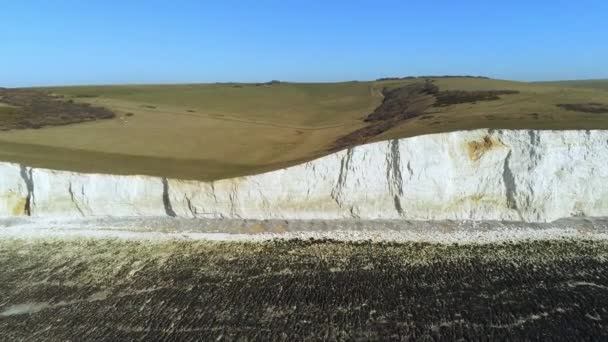 Vuelo Sobre Los Acantilados Blancos Beachy Head Seven Sisters Inglaterra — Vídeo de stock