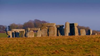 Stonehenge Ingiltere 'de mistik bir yerdir  