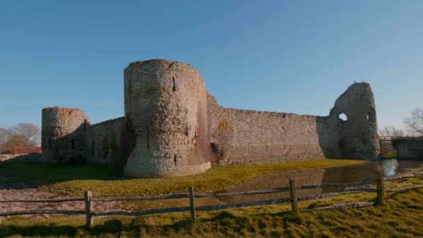 佩文西城堡在苏塞克斯中世纪城堡废墟 — 图库视频影像