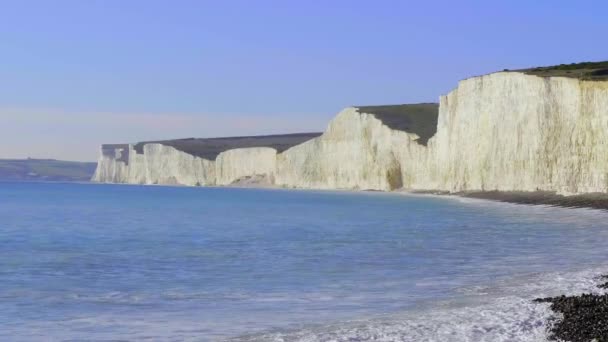 Burling Lücke an sieben Schwestern Küste in Sussex — Stockvideo