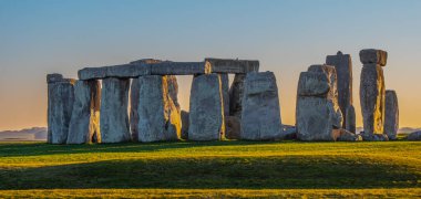Stonehenge İngiltere'de dünyanın ünlü kayalar 