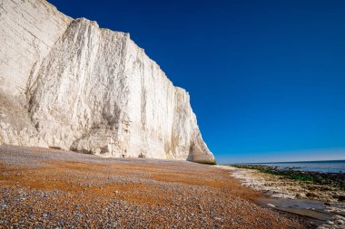 Ünlü yedi kız kardeş beyaz kayalıklarla, sahil Sussex İngiltere - gezi fotoğrafçılığı