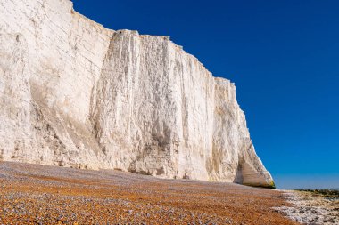 Ünlü yedi kız kardeş beyaz kayalıklarla, sahil Sussex İngiltere - gezi fotoğrafçılığı