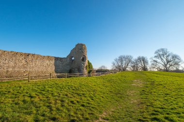 Pevensey Castle Sussex'te ortaçağ kalesi kalıntıları - gezi fotoğrafçılığı