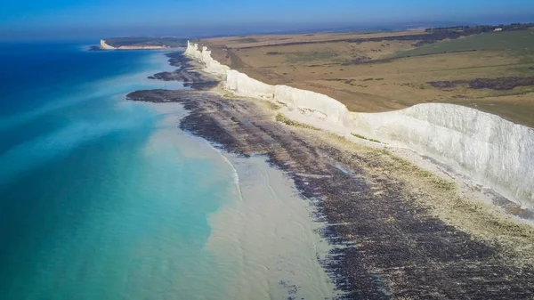 Famous Seven Sisters White Cliffs at the coast of Sussex England — Stock Photo, Image