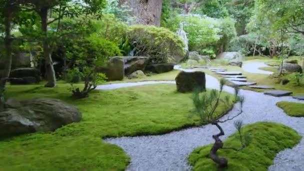 Japán stílusú kertben Kamakura