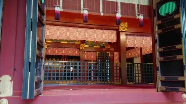 Beroemde Shinto-Shrine in Tokio - de Nezu Jinja in Bunkyo — Stockvideo