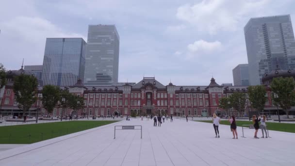 Estação de Tóquio - a enorme estação central da cidade - TOKYO, JAPÃO - JUNHO 12, 2018 — Vídeo de Stock