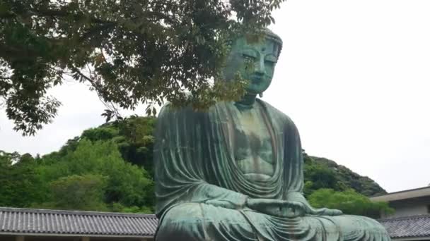 Mest berömda landmärke i Kamakura - den stora Buddha Daibutsu — Stockvideo