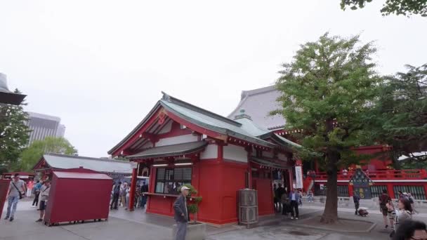 Senso-Ji Temple v Tokiu - slavný Sensoji v Asakusa - Tokio, Japonsko - 12 červen 2018 — Stock video