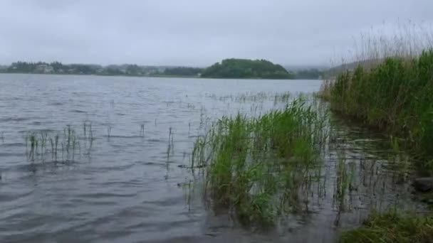 Озеро Kawaguchiko в гору Фудзі в Японії - знаменитий ресторані Fujiyama — стокове відео