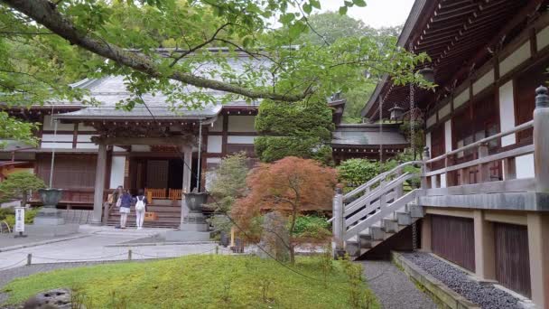 Tradiční japonský dům v Kamakura - Tokio, Japonsko - 17 červen 2018 — Stock video