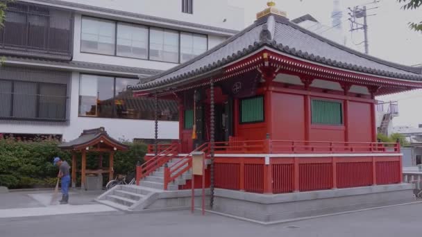 Komagatado tempel in Asakusa - Tokio, Japan--juni 16, 2018 — Stockvideo