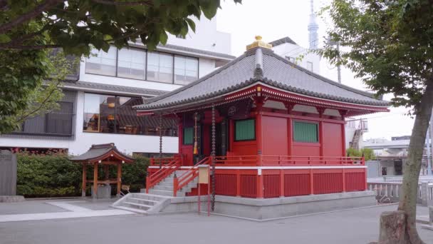 Blízkosti Komagatado chrám v Asakusa, Tokio — Stock video