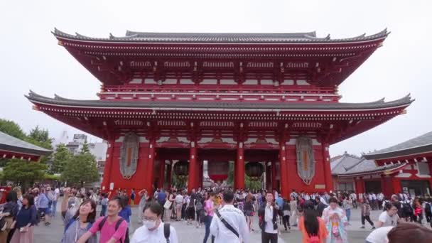 Senso-Ji Tapınağı Tokyo - ünlü içinde Asakusa Sensoji - Tokyo, Japonya - 12 Haziran 2018 — Stok video