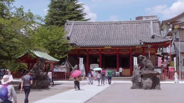 Templo Senso-Ji en Tokio - famoso Sensoji en Asakusa - TOKYO, JAPÓN - 12 DE JUNIO DE 2018 — Vídeos de Stock