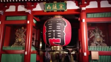 En ünlü Tapınağı Tokyo - gece Senso-Ji Tapınağı - Tokyo, Japonya - 12 Haziran 2018