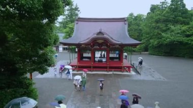 Şinto tapınak Kamakura - ünlü Tsurugaoka Hachiman-gu tapınak - Kamakura, Japonya - 18 Haziran 2018