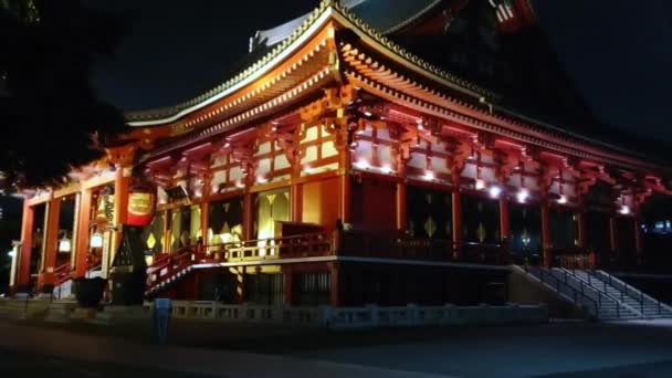 Nejznámější chrám v Tokiu - Senso-Ji temple v noci - Tokio, Japonsko - 12 červen 2018 — Stock video