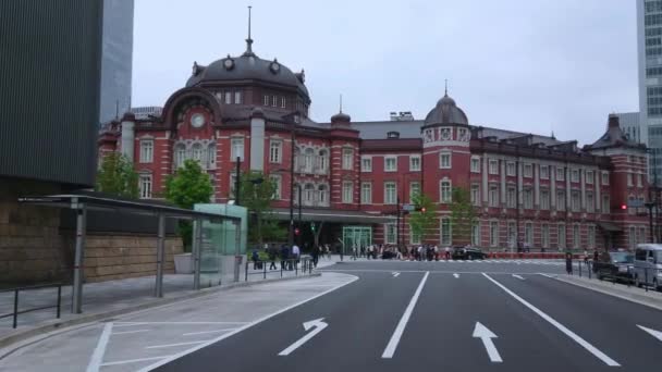 Tokyo Station - enorma centralstationen i staden - Tokyo, Japan - 12 juni 2018 — Stockvideo