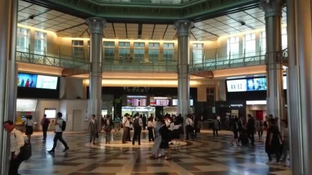 Tokyo Station – obrovský centrální stanice ve městě - Tokio, Japonsko - 12. června 2018 — Stock video