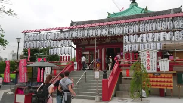 Ueno Park Tokyo - Tokyo, Japonya - 12 Haziran 2018 güzel Tapınak — Stok video