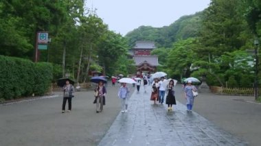 Şinto tapınak Kamakura - ünlü Tsurugaoka Hachiman-gu tapınak - Kamakura, Japonya - 18 Haziran 2018