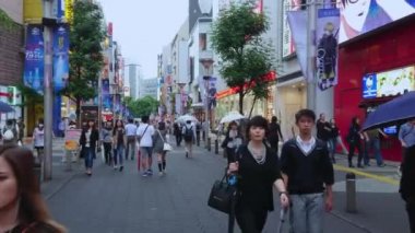 Yürürken Ikebukuro Toshima Tokyo - Tokyo, Japonya - 18 Haziran 2018