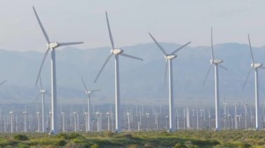 Palm Springs 'in yel değirmeni parkı - CALIFORNIA, ABD - 18 Mart 2019