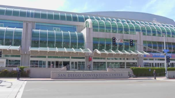 San Diego Convention Center - CALIFORNIA, USA - MARCH 18, 2019 — Stock Video