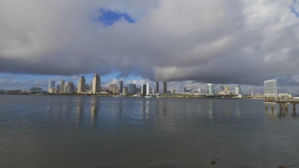 Skyline van San Diego groothoekzicht - CALIFORNIA, Verenigde Staten - 18 maart 2019 — Stockvideo