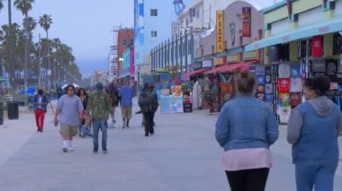 Venedik Plajı Güney Okyanusu Yürüyüşü - CALIFORNIA, ABD - 18 Mart 2019