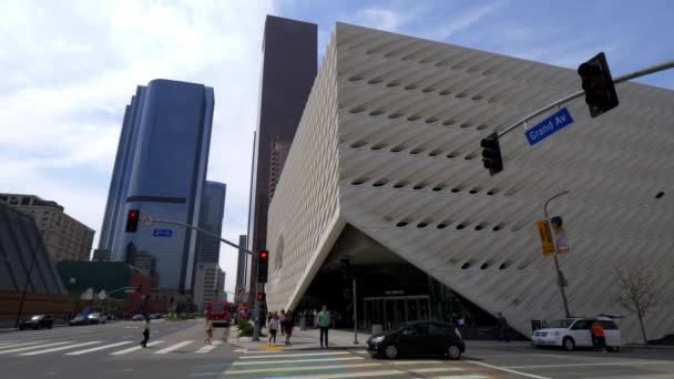 The Broad Art Museum at Los Angeles Downtown - CALIFORNIA, Verenigde Staten - 18 maart 2019 — Stockvideo