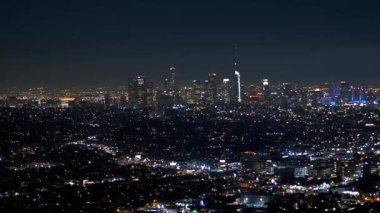 Geceleri Los Angeles 'ın şehir ışıkları - hava manzarası